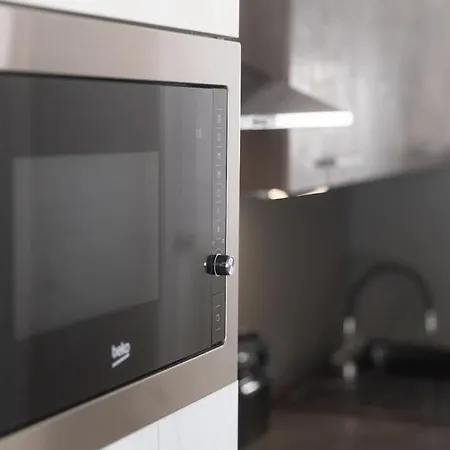 Cernobbio Apartment شقة تْشيرنوبيو