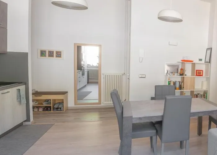 Cernobbio Apartment شقة تْشيرنوبيو