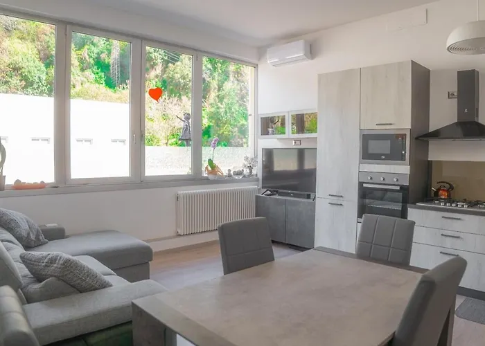Cernobbio Apartment تْشيرنوبيو