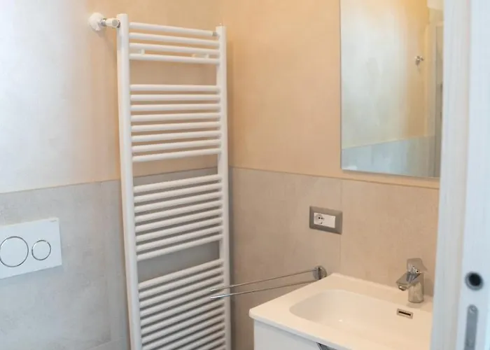 Cernobbio Apartment * تْشيرنوبيو