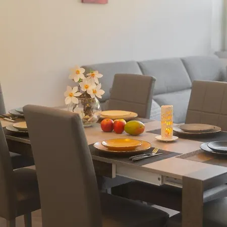 Cernobbio Apartment 케르노비오