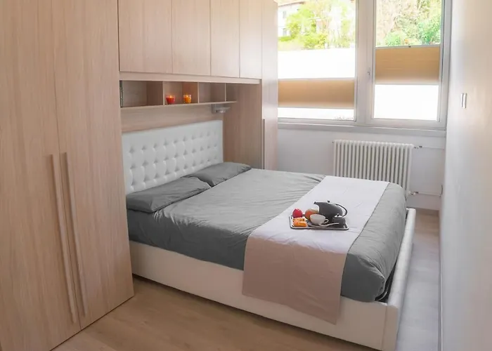 Cernobbio Apartment * 케르노비오