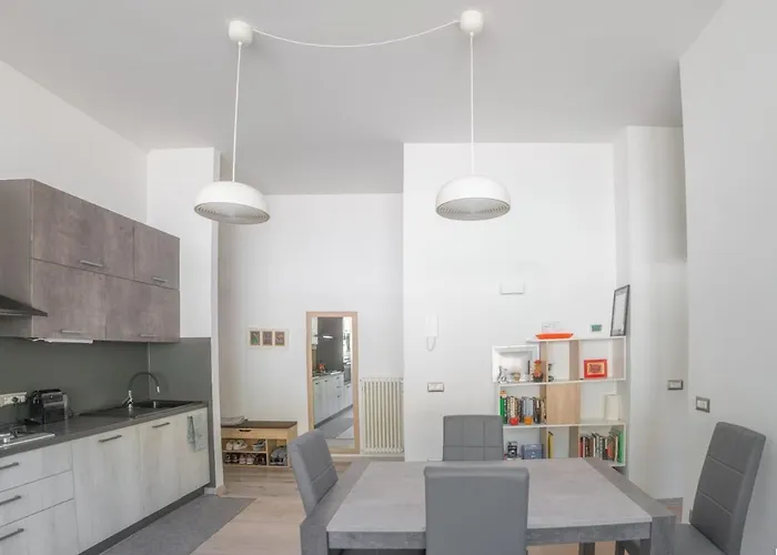 Cernobbio Apartment * 케르노비오